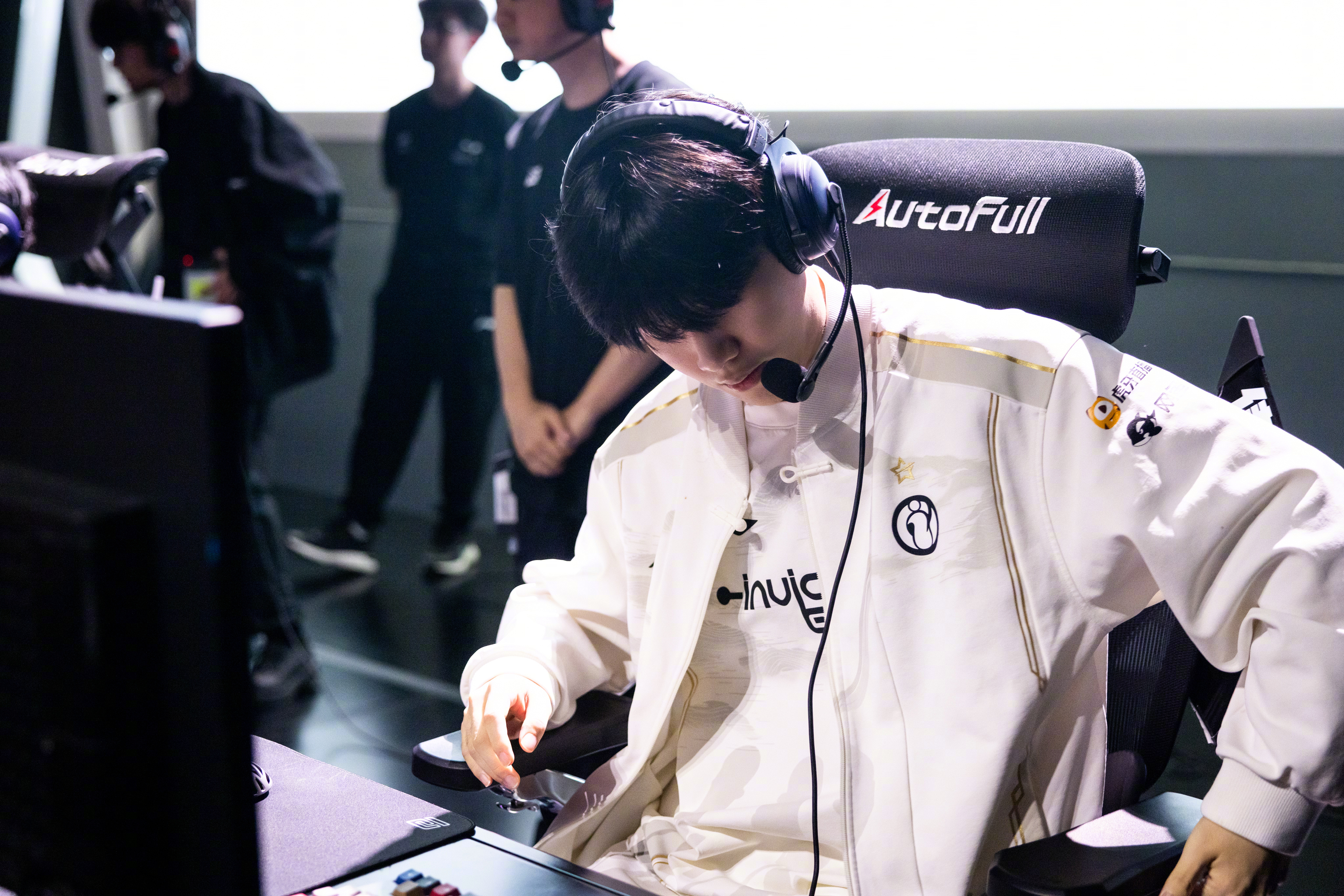 Rookie重返赛场，最后时刻胜出首场状态出色，篮网观众沸腾！-九游官网